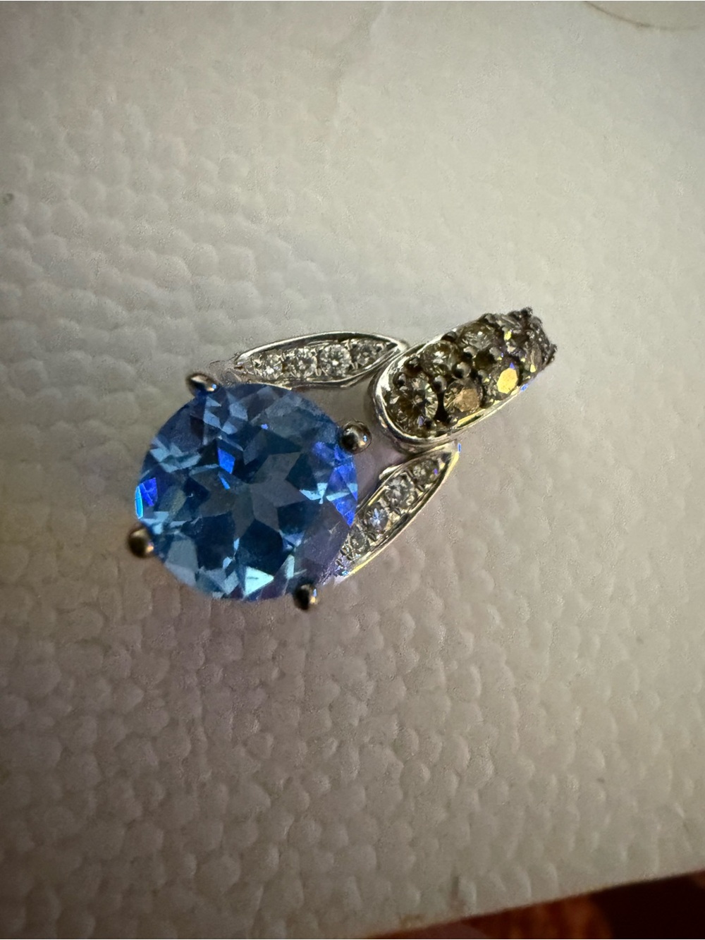 LEVIAN LE VIAN 14K WHITE GOLD TOPAZ DIAMOND PENDANT